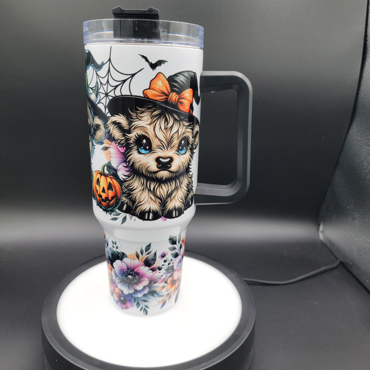 40oz Tumbler Highland Cow Witches