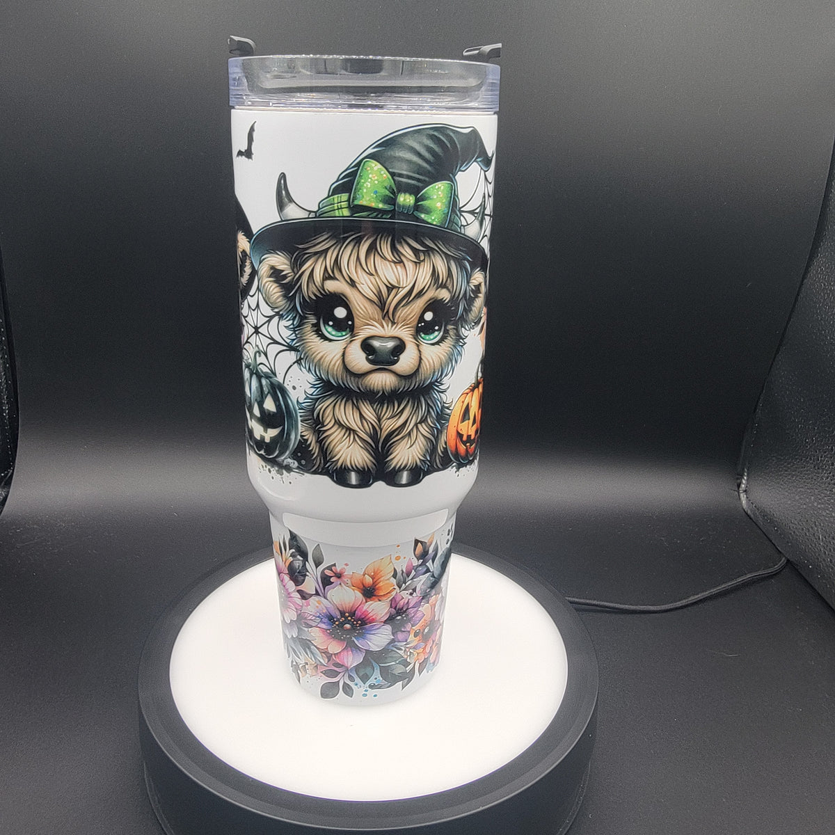40oz Tumbler Highland Cow Witches